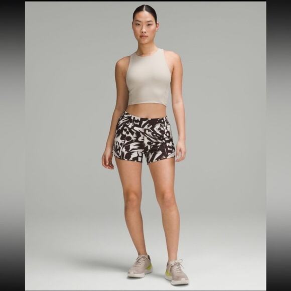 Lululemon Hottie Hot High Rise Lined Short 4" Size 4- Espresso/Bone Color NWT - Picture 7 of 11